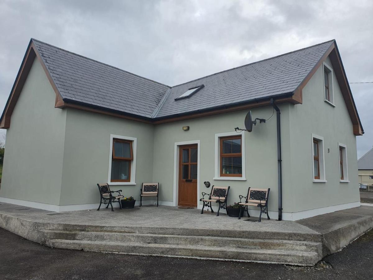 Murphys Irish Farmhouse Тралий Екстериор снимка